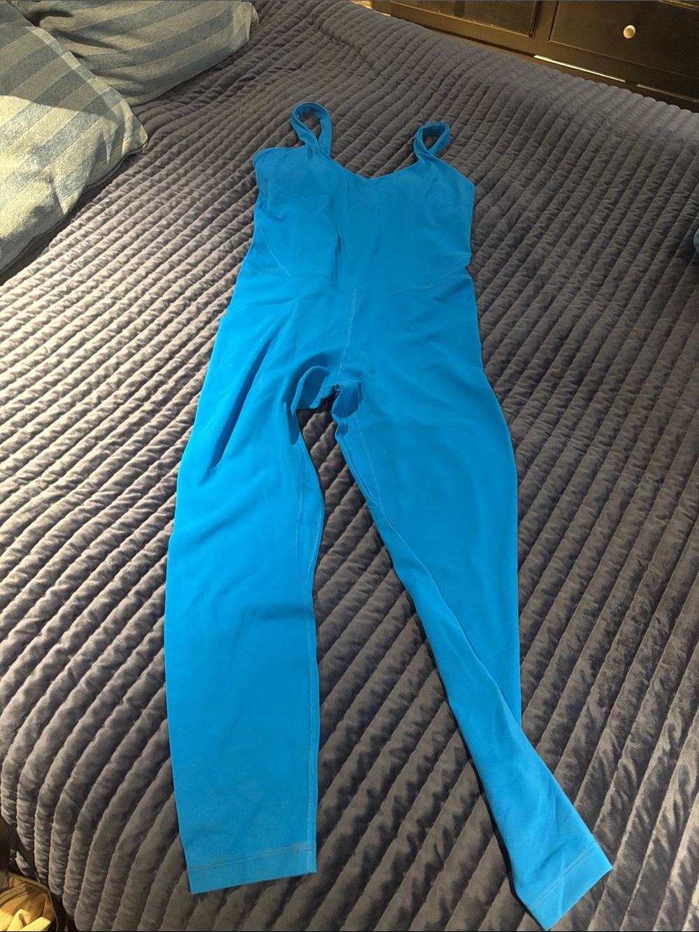 lululemon athletica Electric Blue Active Tank - Picture 1 of 2